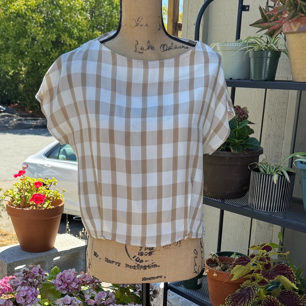 VINTAGE 80's Jonathan Martin Ivory/Tan Women's Top Blouse Size 9/10
